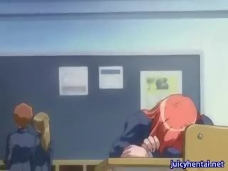 Anime dziewczyna ściera shemale kutas