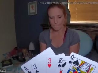 Spogliarello poker con mamma - luccicante fallo filmati
